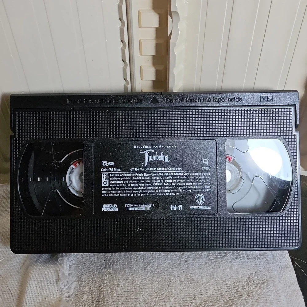 Warner Bros Thumbelina VHS Movie Kids G Blue Clamshell Don Bluth 1994 Vintage